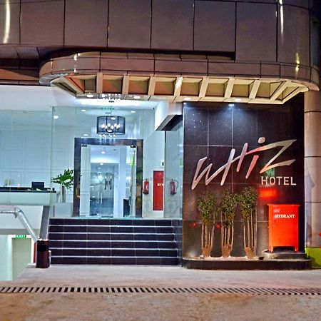 Whiz Hotel Falatehan Jakarta Exteriör bild