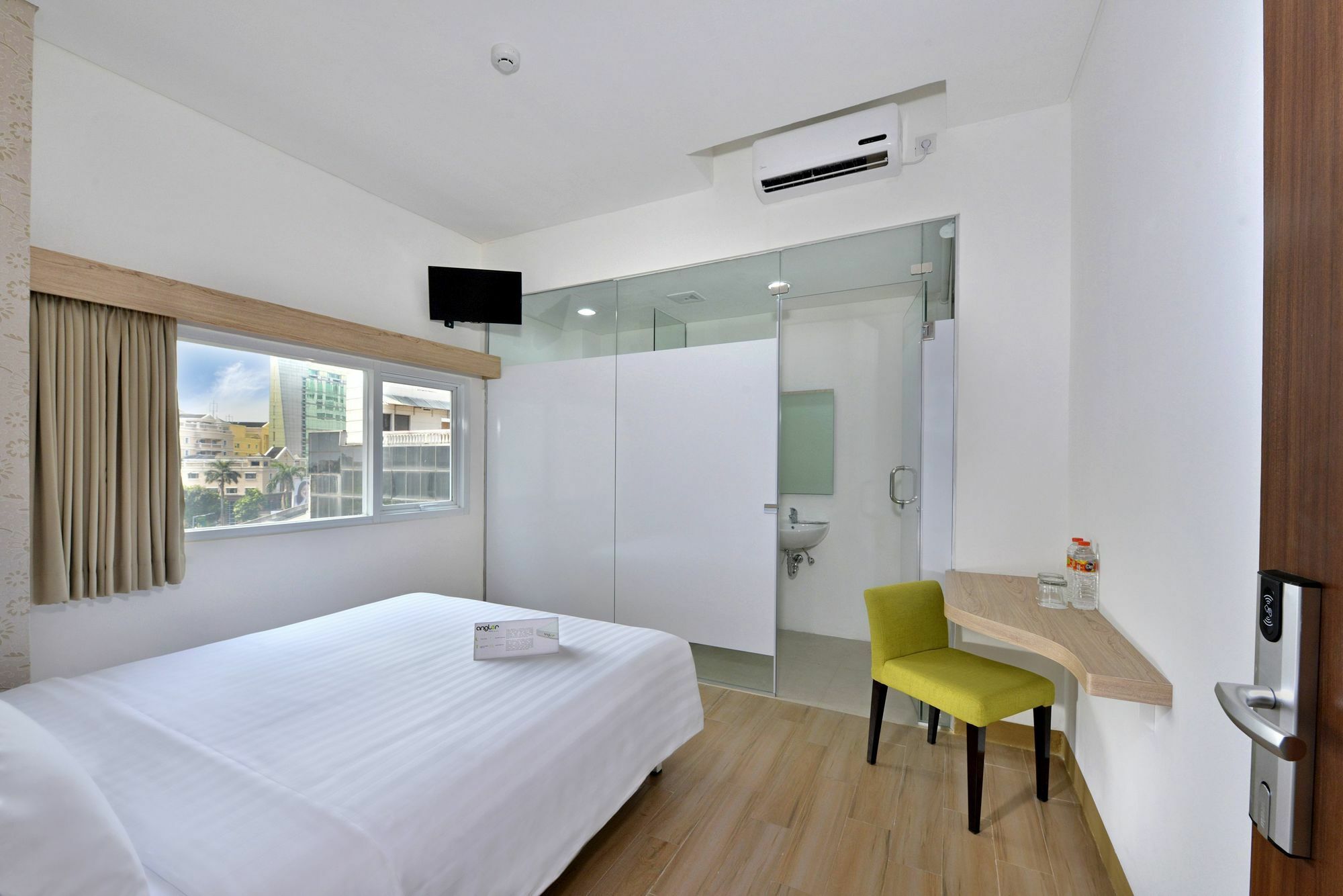 Whiz Hotel Falatehan Jakarta Exteriör bild